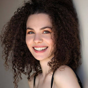 Meet your Posher, Antonia